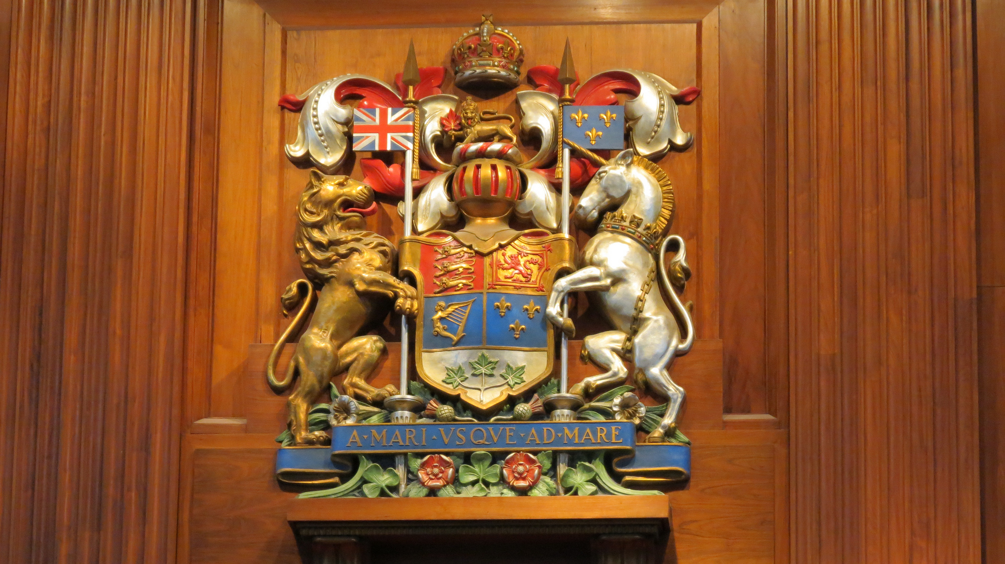Supreme Court of Canada coat of arms with lion and unicorn